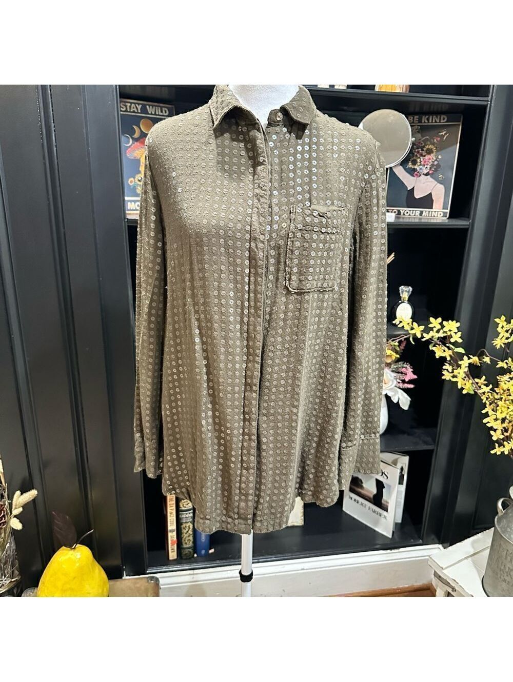 Anthropologies Maeve Olive Green Sequin Button Down Size Small